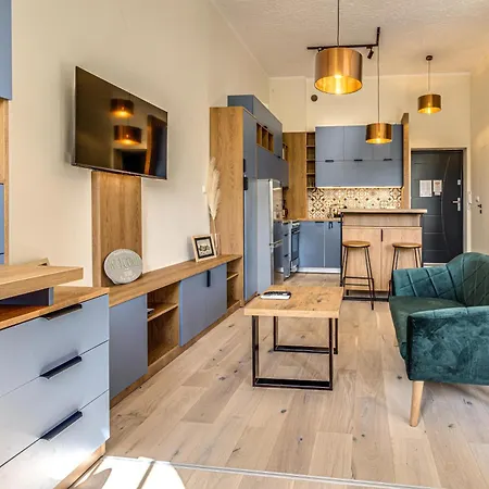 Apartment Rentplanet - Powstancow Slaskich Breslau